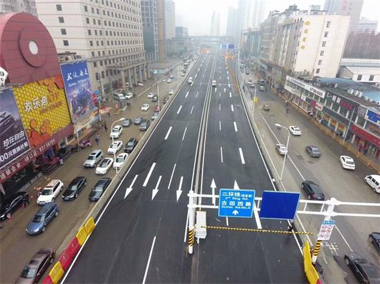 午夜无码伦费影视在线观看果冻