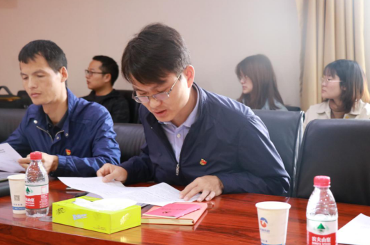 午夜无码伦费影视在线观看果冻