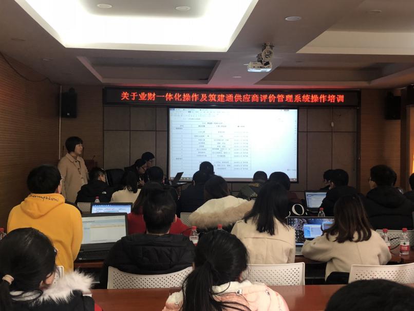 午夜无码伦费影视在线观看果冻