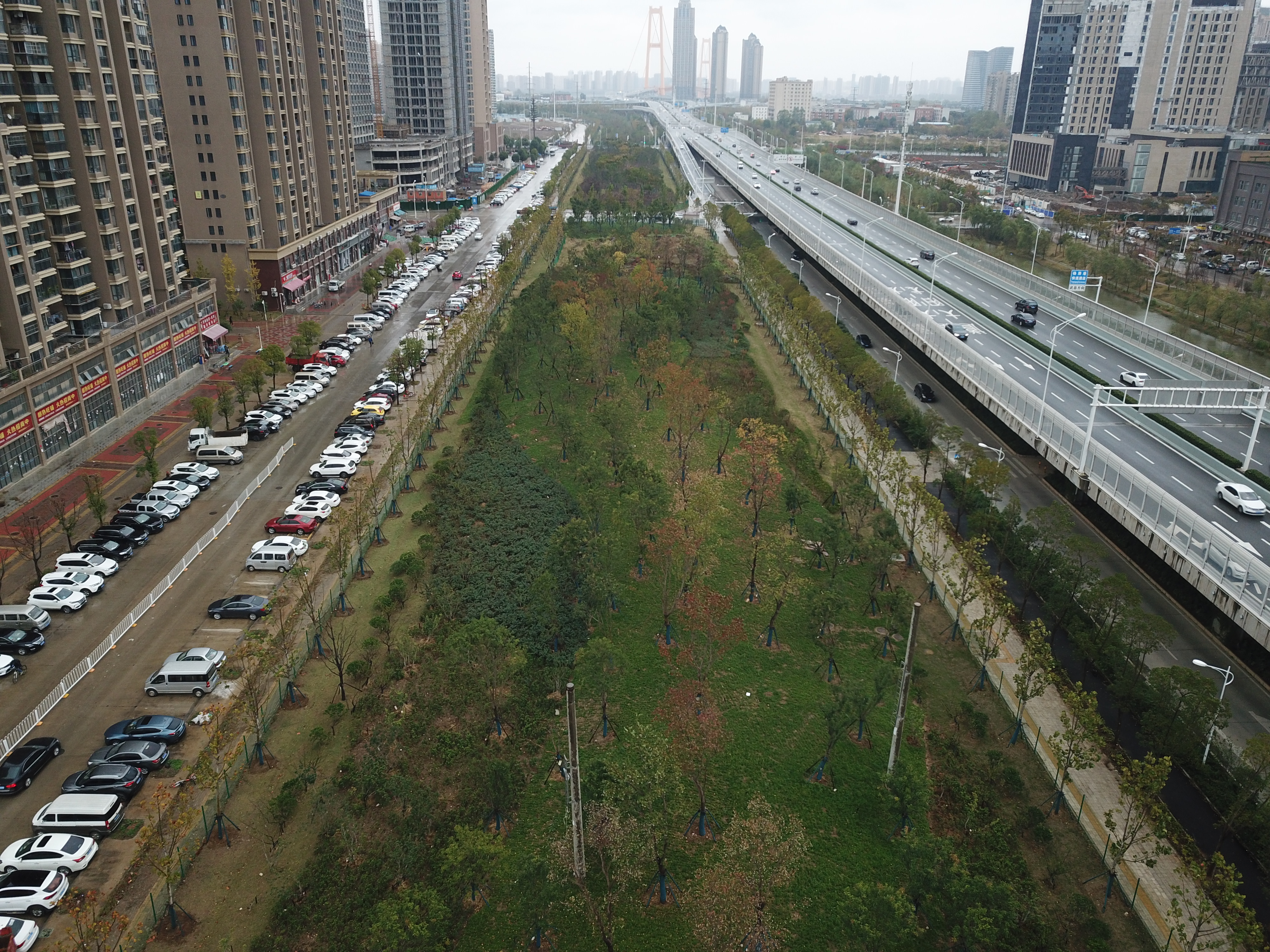 午夜无码伦费影视在线观看果冻