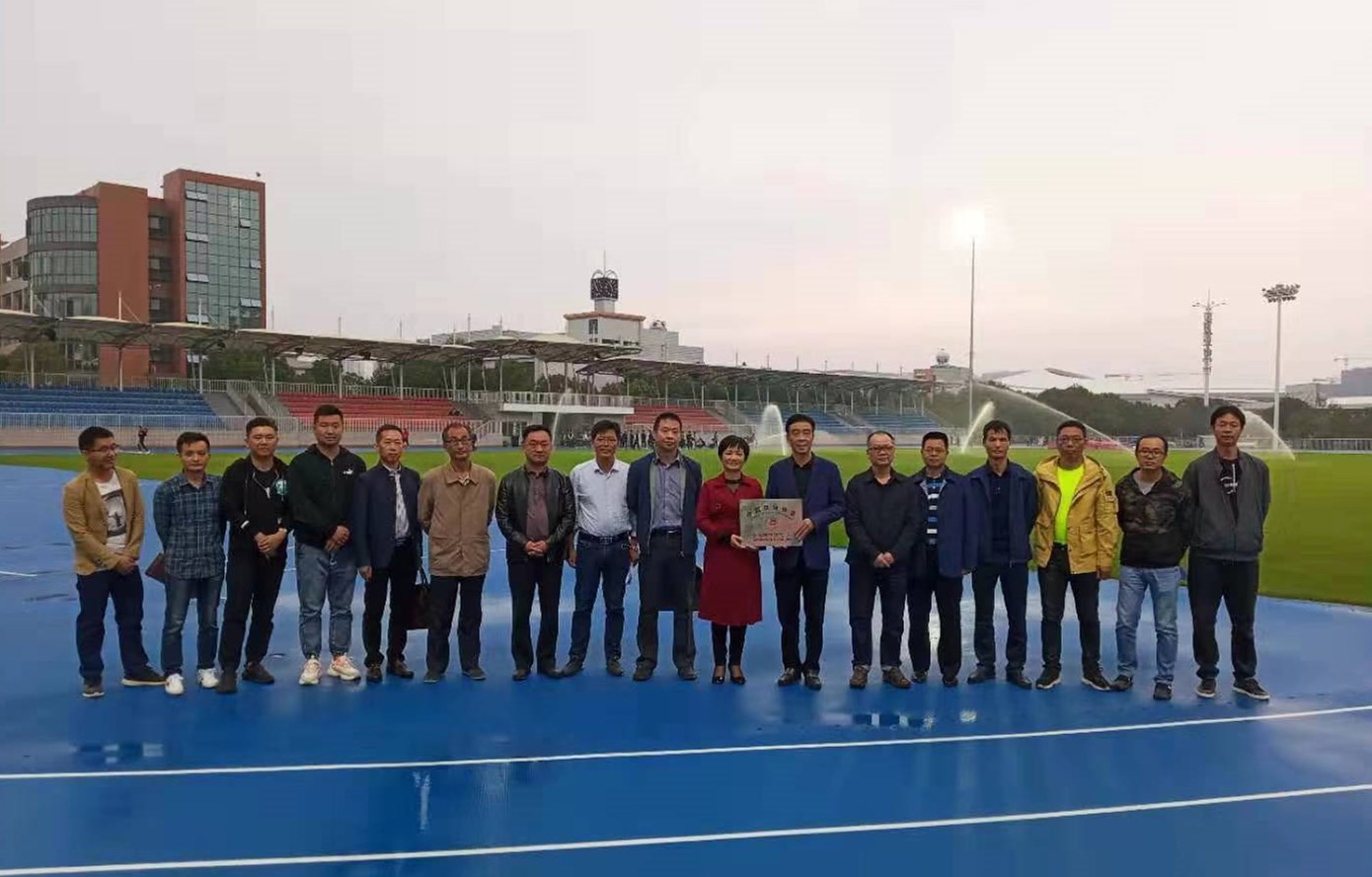 午夜无码伦费影视在线观看果冻