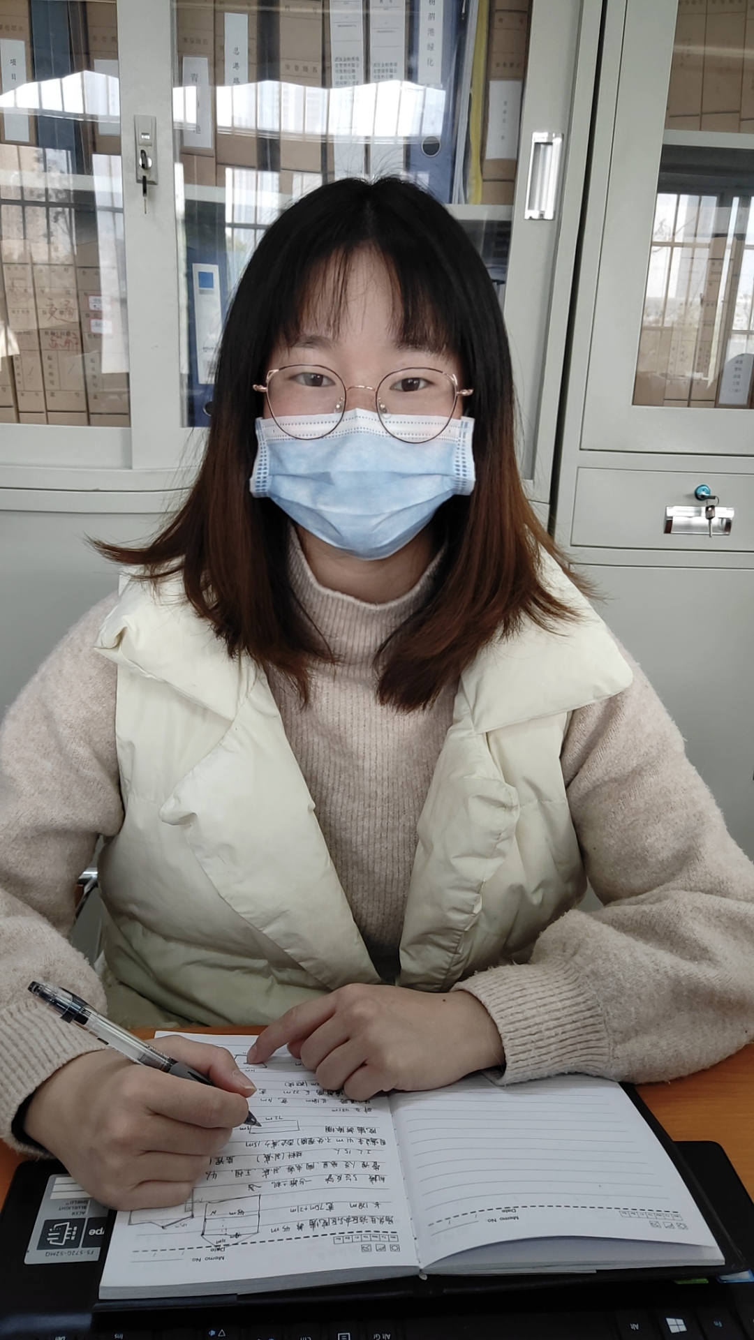 午夜无码伦费影视在线观看果冻