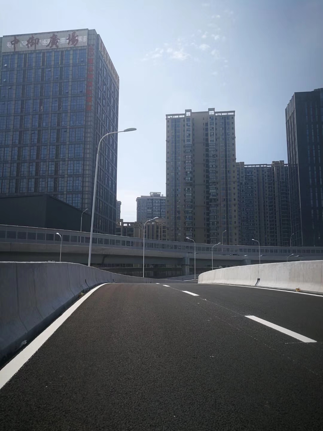 午夜无码伦费影视在线观看果冻