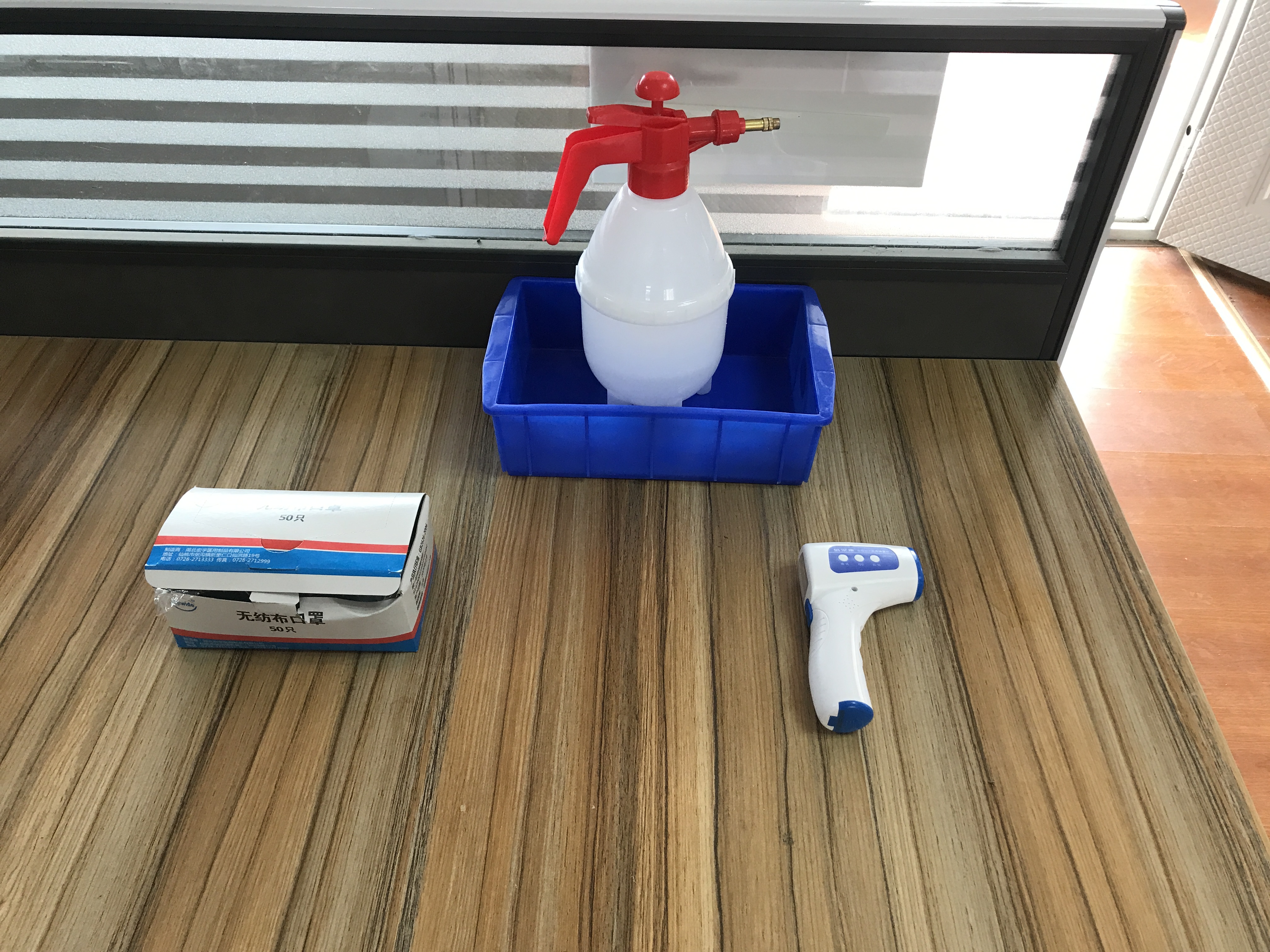 午夜无码伦费影视在线观看果冻