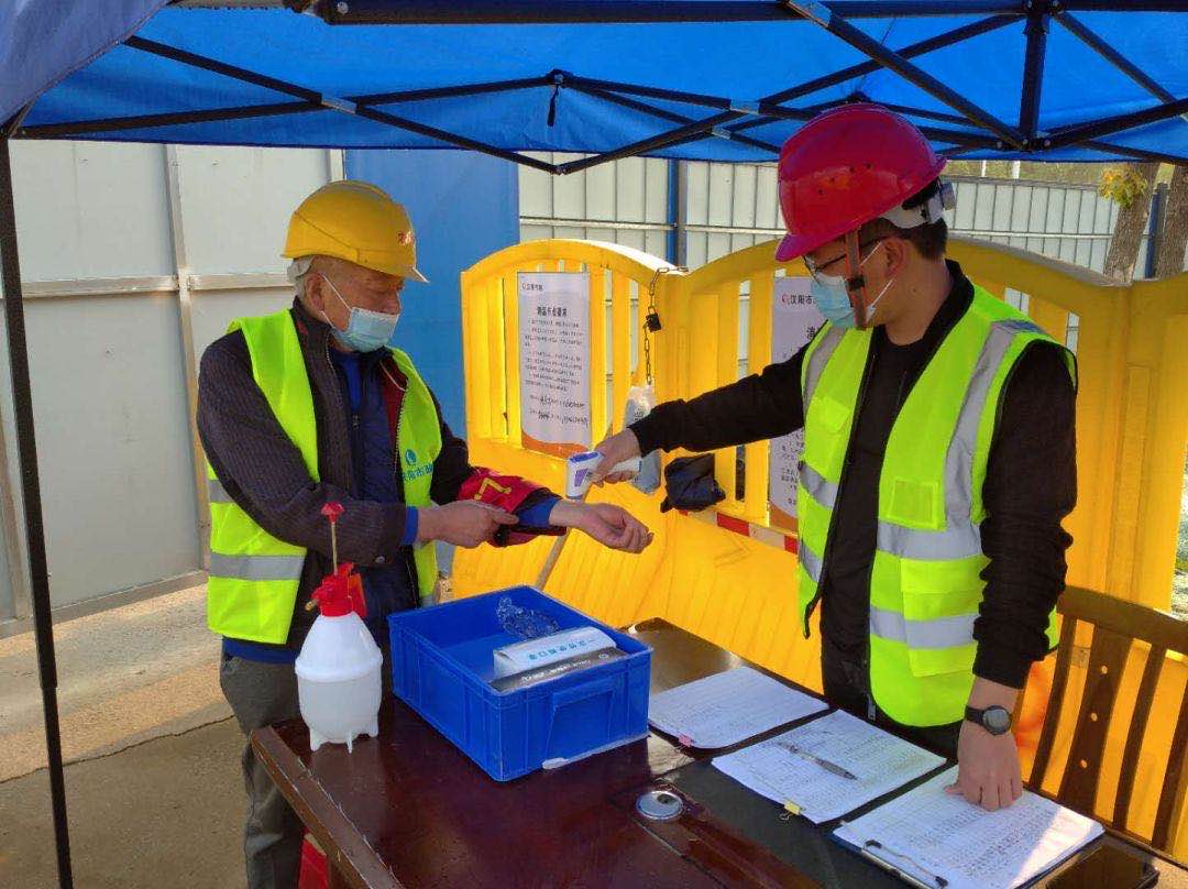 午夜无码伦费影视在线观看果冻