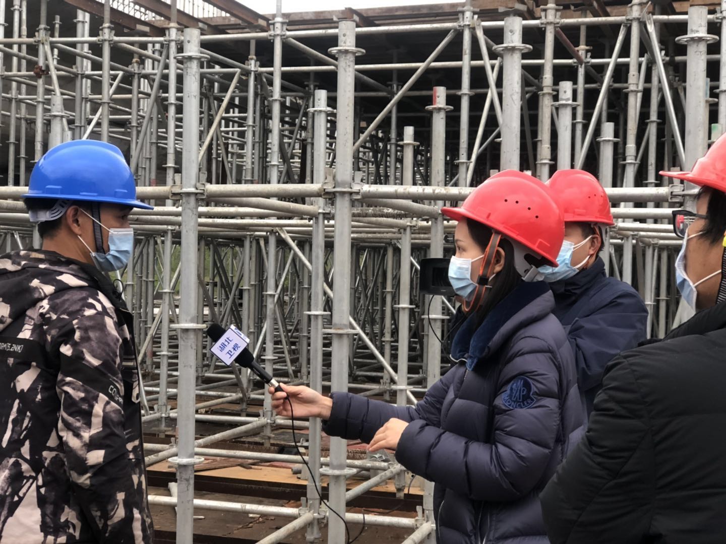 午夜无码伦费影视在线观看果冻