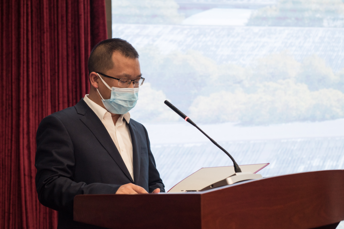 午夜无码伦费影视在线观看果冻