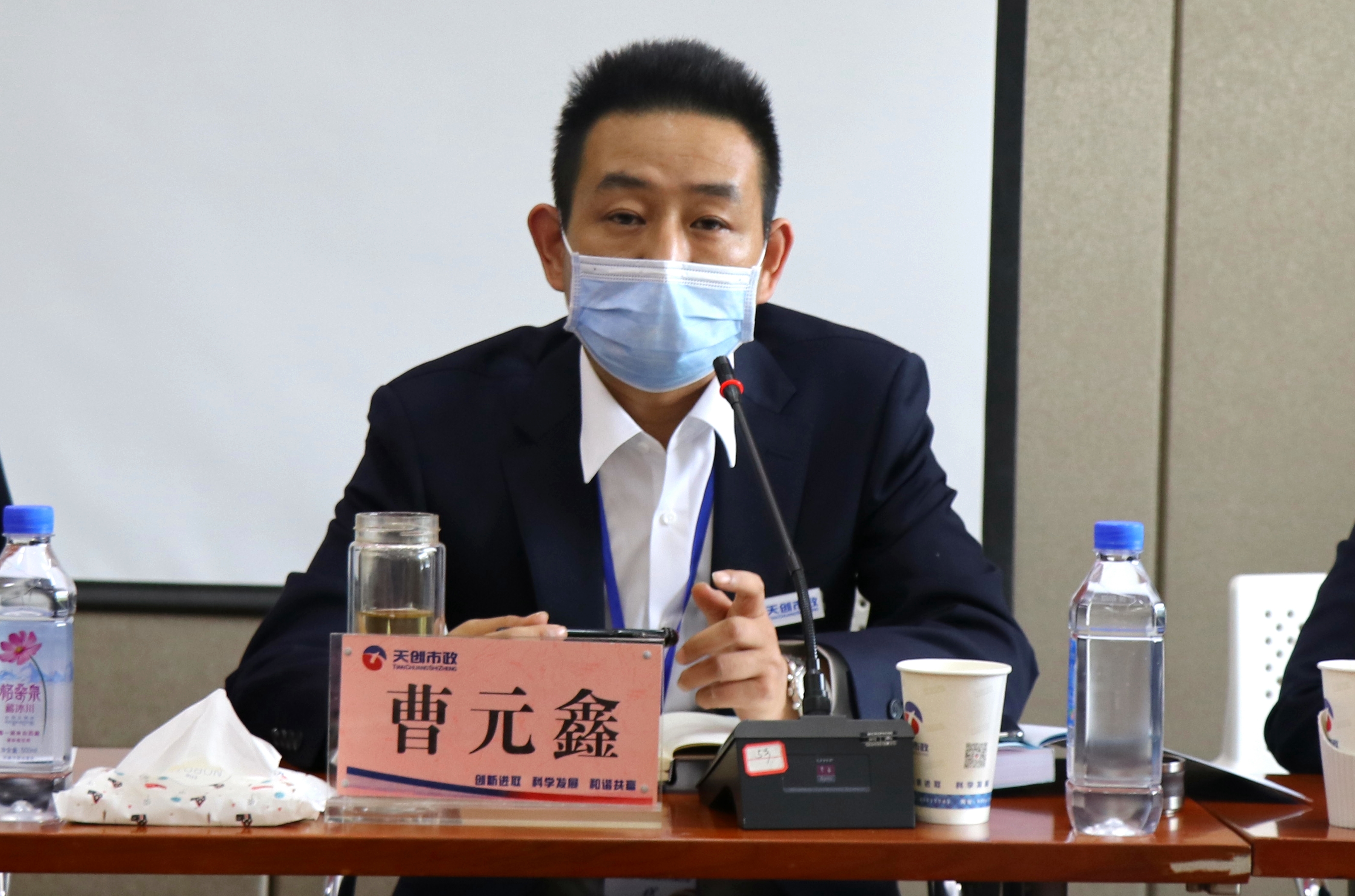 午夜无码伦费影视在线观看果冻