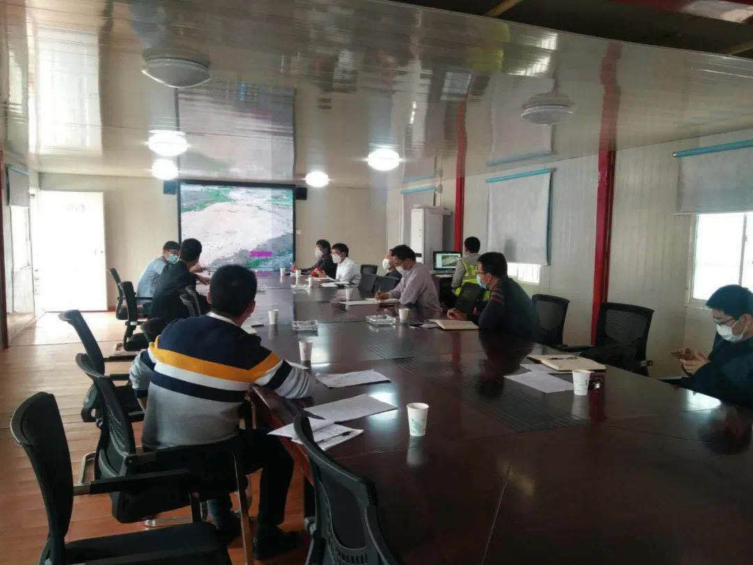 午夜无码伦费影视在线观看果冻