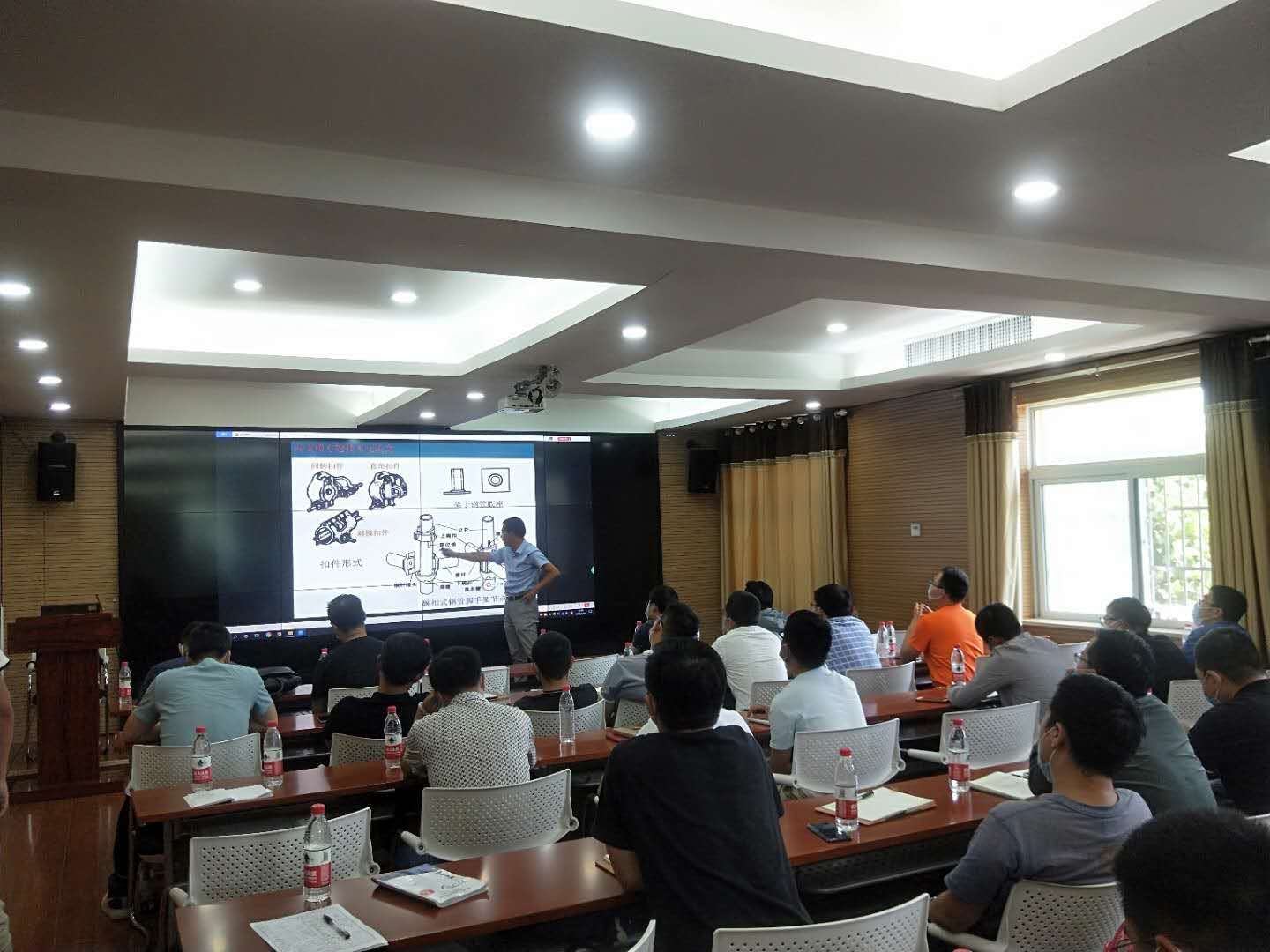 午夜无码伦费影视在线观看果冻