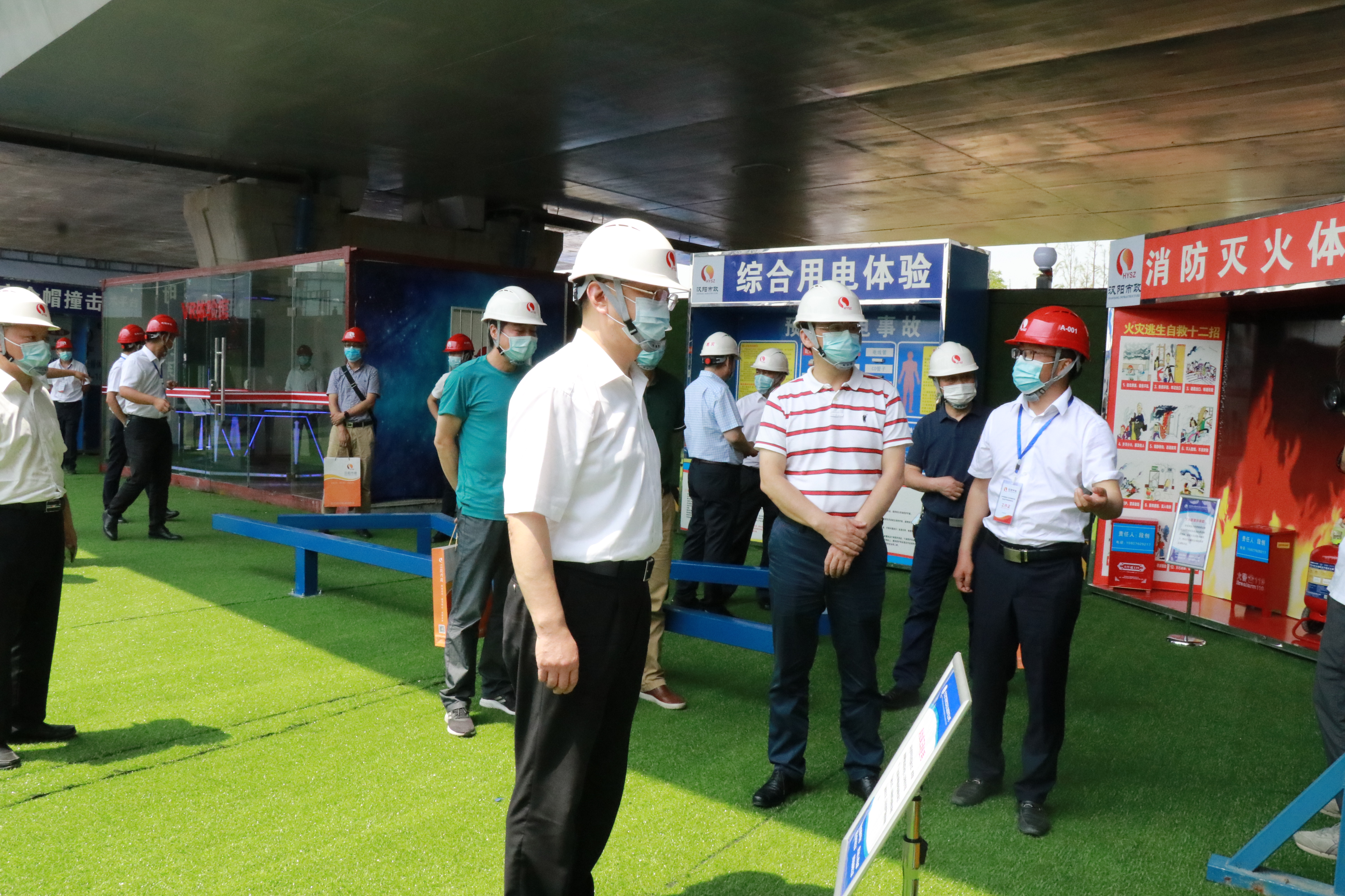 午夜无码伦费影视在线观看果冻