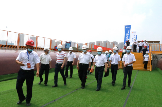 午夜无码伦费影视在线观看果冻