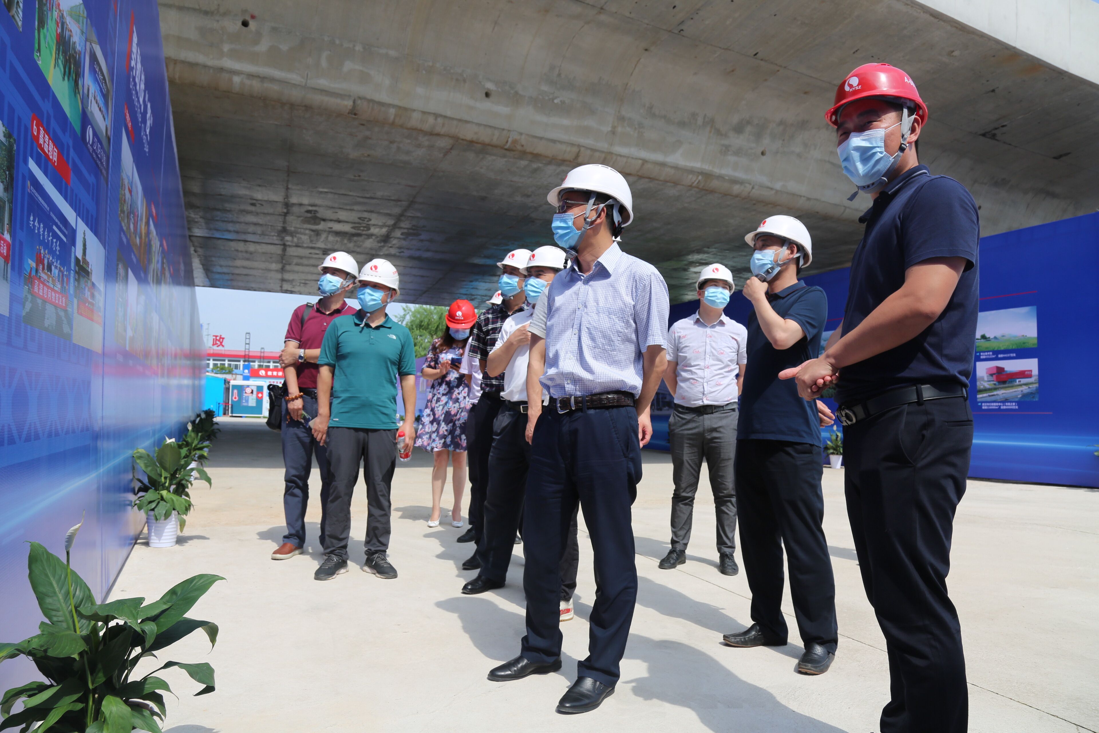 午夜无码伦费影视在线观看果冻