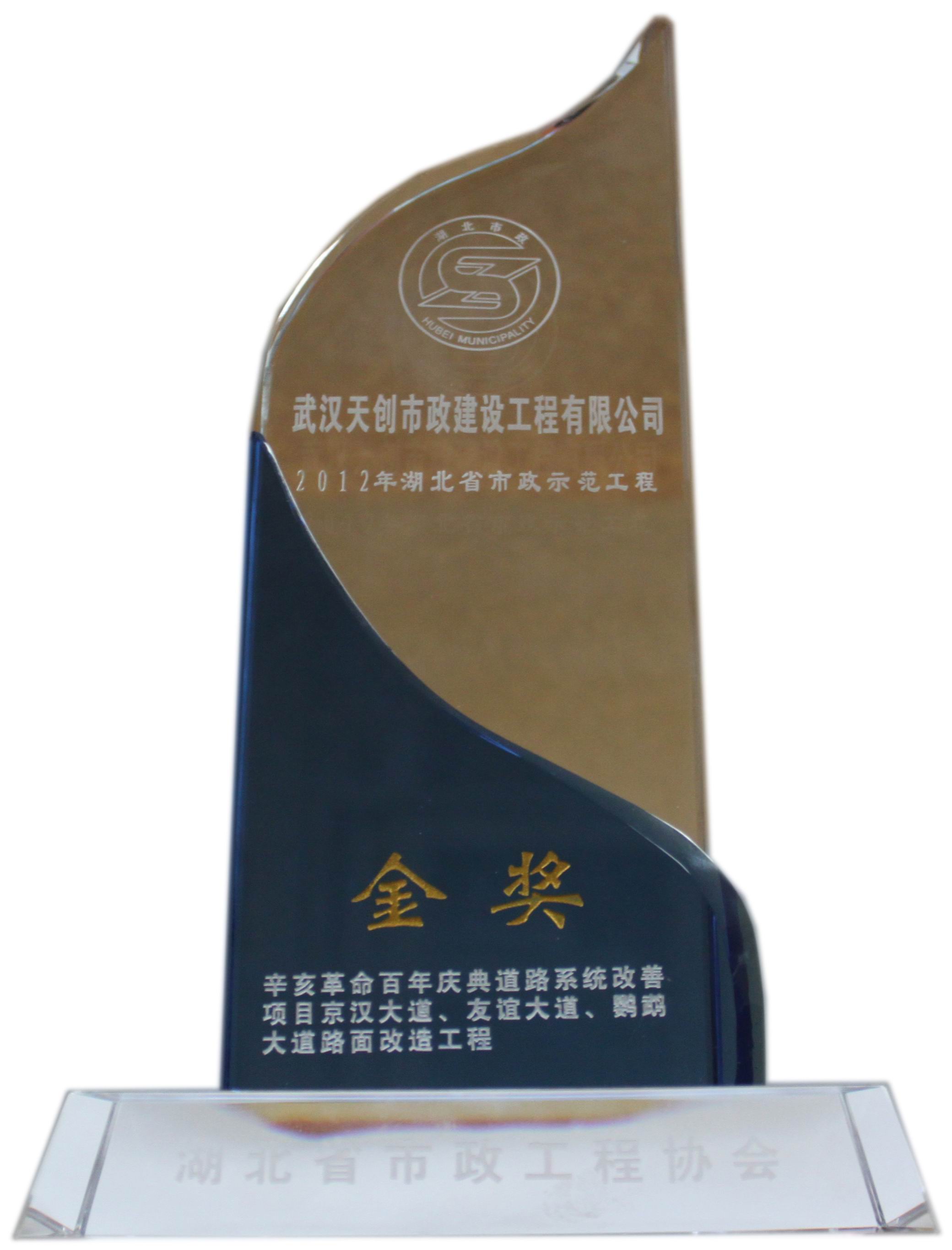 午夜无码伦费影视在线观看果冻